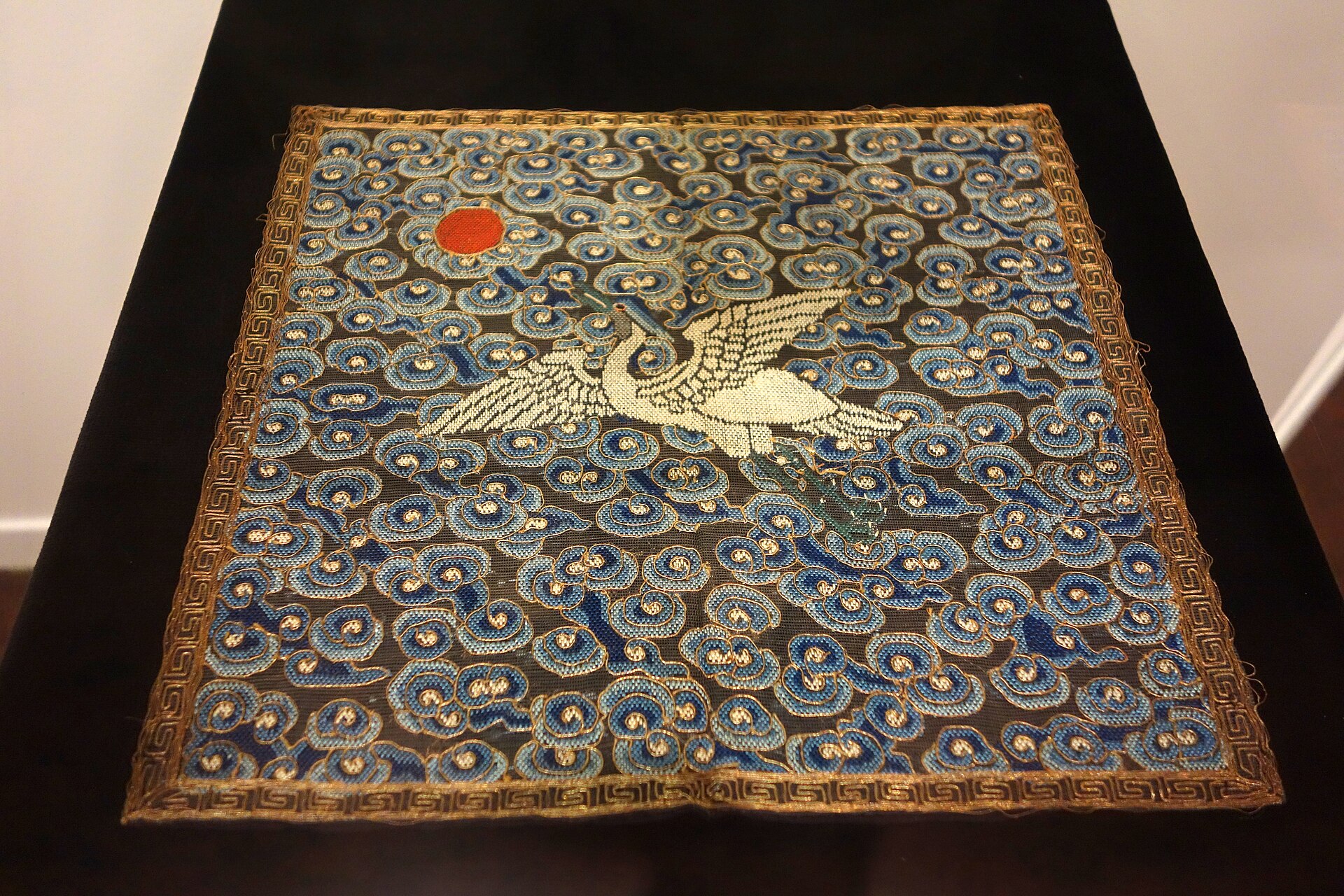 Official rank badge (buzi), silk & gold — QI MODA gallery