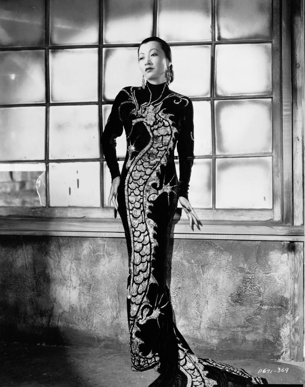 Anna May Wong in a Banton qipao — Hollywood, 1934